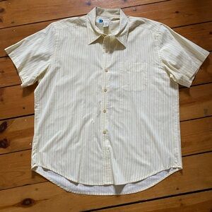 FINK Clothing vintage button down short sleeve size Large creamy yellow